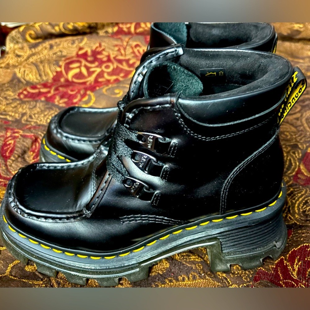 Dr. Martens. Size 8. Near new. Great fashionable boot.